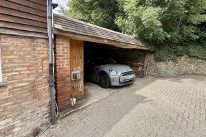 Photo 17- click for photo gallery